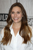 Elizabeth Olsen Sweatshirt #3723837