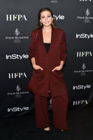 Elizabeth Olsen longsleeve t-shirt #3757004