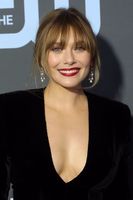 Elizabeth Olsen mug #G2374280