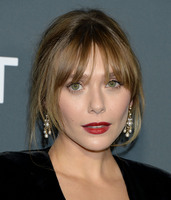 Elizabeth Olsen longsleeve t-shirt #3757087