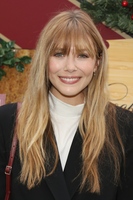 Elizabeth Olsen Sweatshirt #3784493