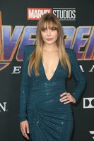 Elizabeth Olsen longsleeve t-shirt #3828775