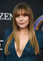 Elizabeth Olsen longsleeve t-shirt #3828799