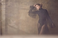 Elizabeth Olsen Sweatshirt #3873029