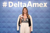 Elizabeth Olsen longsleeve t-shirt #3904395