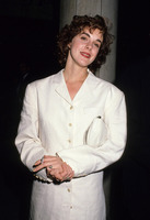 Elizabeth Perkins t-shirt #2080034