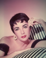 Elizabeth Taylor Longsleeve T-shirt #2591776