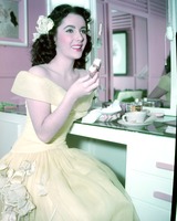Elizabeth Taylor Longsleeve T-shirt #2591843