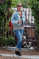 Elizabeth Turner Sweatshirt #2998681