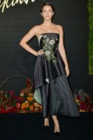 Ella Hunt mug #G2528618