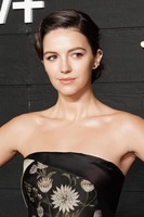 Ella Hunt longsleeve t-shirt #3911384