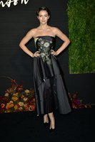 Ella Hunt mug #G2528644