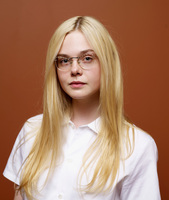 Elle Fanning longsleeve t-shirt #2296106
