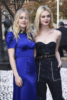 Elle Fanning Sweatshirt #2800035