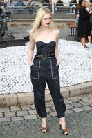 Elle Fanning longsleeve t-shirt #2800064