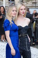 Elle Fanning tote bag #G1042188