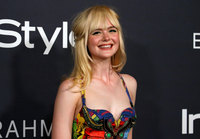 Elle Fanning longsleeve t-shirt #2864336