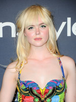 Elle Fanning longsleeve t-shirt #2864342
