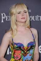 Elle Fanning longsleeve t-shirt #2864346