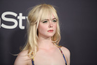 Elle Fanning longsleeve t-shirt #2864440