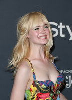 Elle Fanning longsleeve t-shirt #2864444