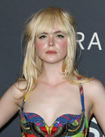Elle Fanning mug #G1106558