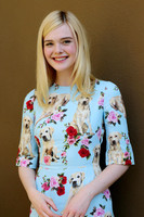 Elle Fanning longsleeve t-shirt #2864462