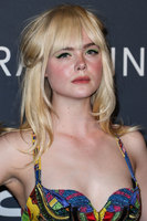Elle Fanning mug #G1106584