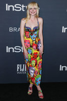 Elle Fanning Sweatshirt #2864591