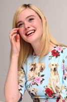 Elle Fanning Tank Top #2864595