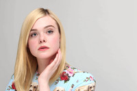 Elle Fanning mug #G1106706