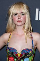 Elle Fanning mug #G1106724