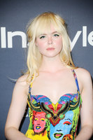 Elle Fanning longsleeve t-shirt #2864644
