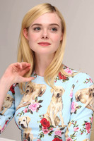 Elle Fanning mug #G1106756