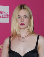 Elle Fanning tote bag #G1155642