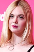 Elle Fanning mug #G1155666