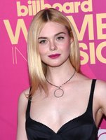 Elle Fanning mug #G1155675