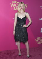 Elle Fanning hoodie #2913593