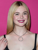 Elle Fanning tote bag #G1155717