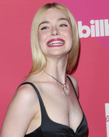 Elle Fanning hoodie #2913654