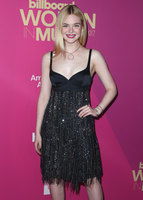 Elle Fanning t-shirt #2913667