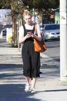 Elle Fanning t-shirt #2913685