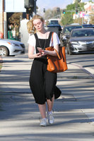 Elle Fanning hoodie #2913691