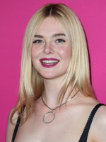 Elle Fanning tote bag #G1155814