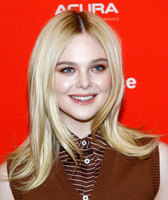 Elle Fanning t-shirt #3013962