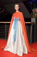 Elle Fanning Sweatshirt #3072776