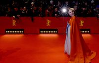 Elle Fanning Tank Top #3072779