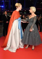 Elle Fanning Sweatshirt #3072793