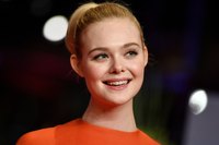 Elle Fanning longsleeve t-shirt #3072801