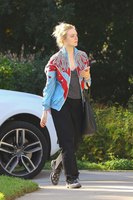 Elle Fanning hoodie #3099599